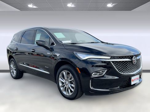 Used 2024 Buick Enclave Avenir w/ Avenir Technology Package image 6