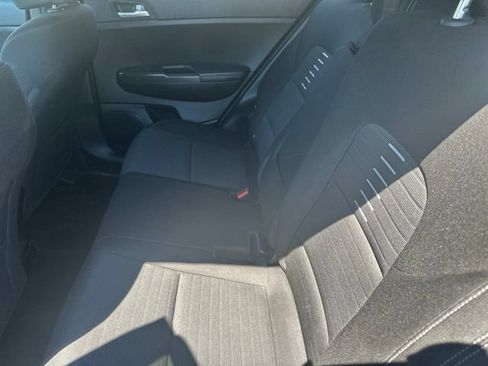 Used 2018 Kia Sportage LX FWD image 9