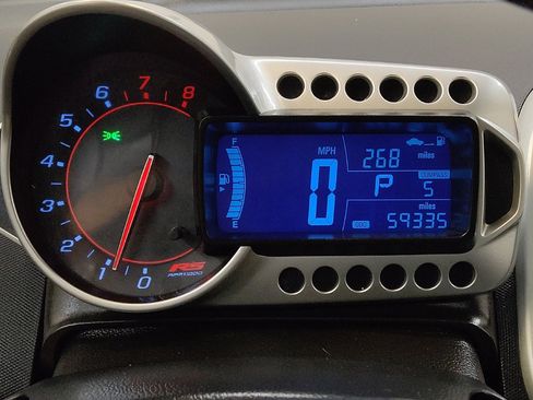Used 2015 Chevrolet Sonic RS w/ Advanced Safety Package FWD image 23
