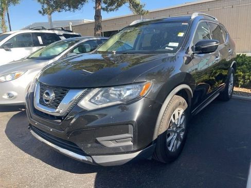 Used 2017 Nissan Rogue SV AWD/4WD image 4