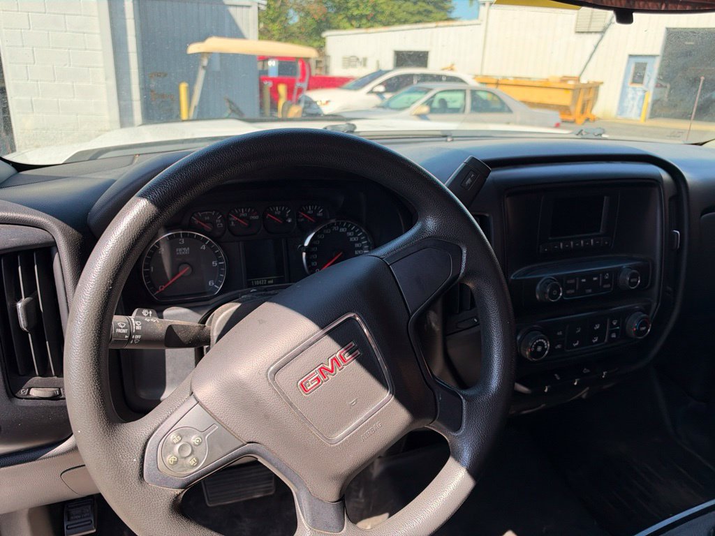 Used 2017 GMC Sierra 1500 2WD Regular Cab image 8