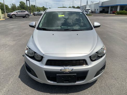 Used 2015 Chevrolet Sonic LT FWD image 3