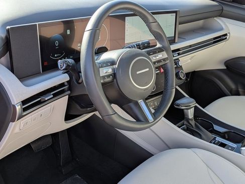 Used 2025 Hyundai Tucson SEL image 9