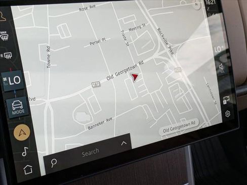 New 2025 Land Rover Range Rover SE image 14