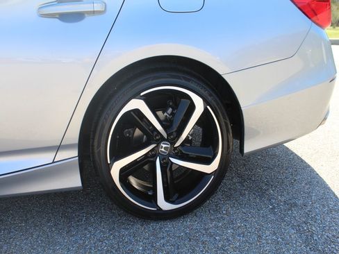 Used 2022 Honda Accord Sport Special Edition image 17