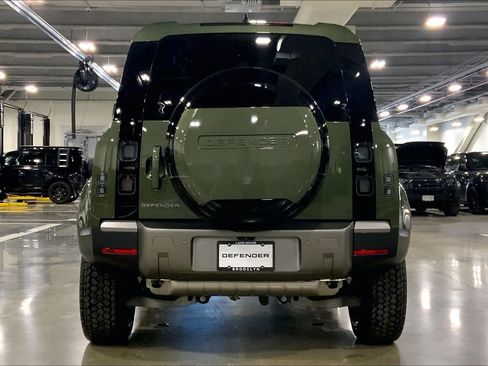 New 2026 Land Rover Defender 110 S image 4