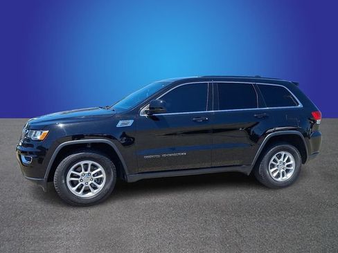 Used 2019 Jeep Grand Cherokee Laredo RWD image 6