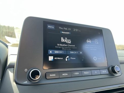 Used 2023 Hyundai Kona SEL image 11