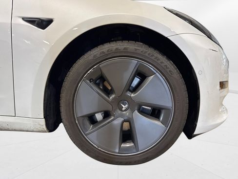 Used 2021 Tesla Model 3 Long Range image 51