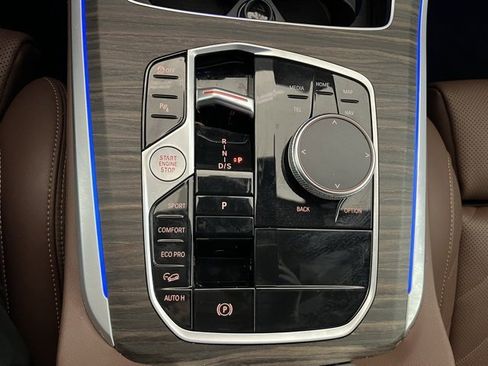 Used 2024 BMW X5 xDrive40i w/ Premium Package image 18