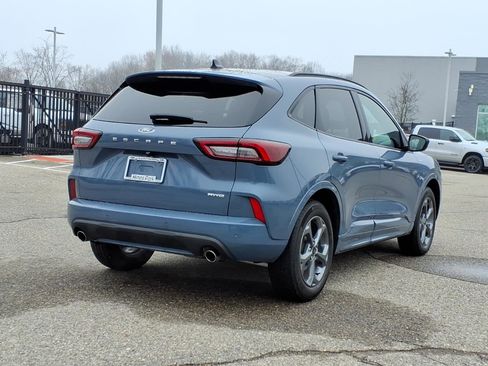 Certified 2024 Ford Escape ST-Line w/ Tech Pack #1 AWD/4WD image 7