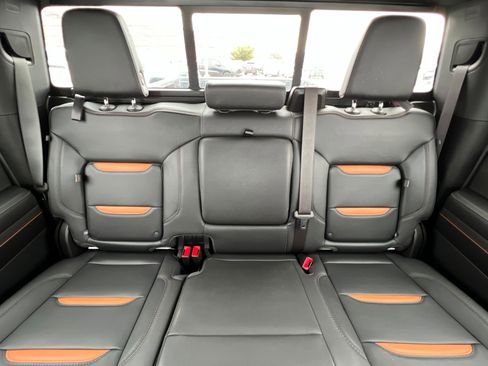 Used 2024 GMC Sierra 2500 AT4 w/ AT4 Premium Plus Package image 24