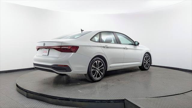 Used 2025 Volkswagen Jetta Sport FWD image 7