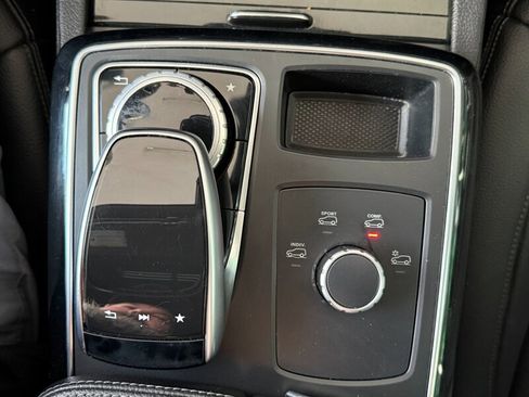 Used 2018 Mercedes-Benz GLE 350 image 35