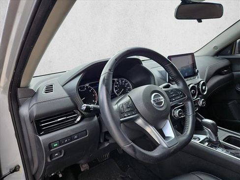 Used 2020 Nissan Sentra SV FWD image 9