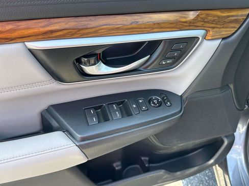 Used 2017 Honda CR-V EX-L image 17