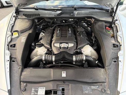 Used 2012 Porsche Cayenne Turbo AWD/4WD image 23
