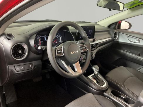 Certified 2023 Kia Forte LXS w/ LXS Technology Package FWD image 16