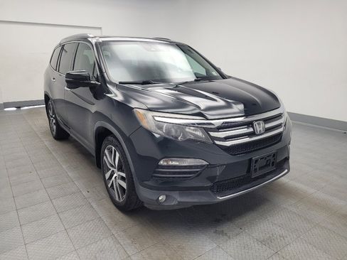 Used 2018 Honda Pilot Touring image 13