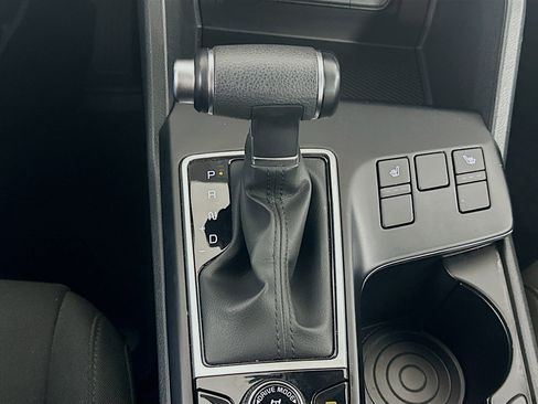 Used 2025 Kia Sportage LX image 23