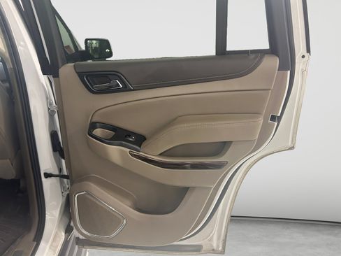 Used 2020 GMC Yukon SLT w/ Premium Edition AWD/4WD image 20