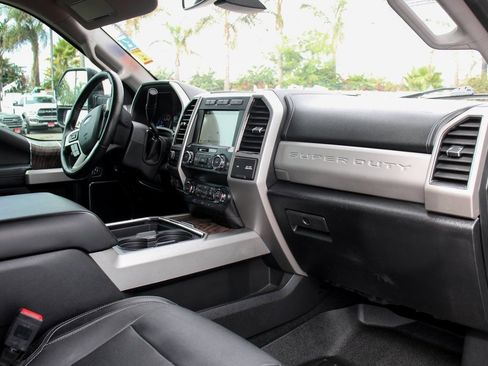 Used 2019 Ford F250 Lariat w/ Lariat Ultimate Package image 38