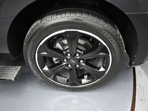 Certified 2023 Ford Expedition Limited RWD image 28
