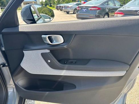 Used 2022 Polestar Polestar 2 w/ Performance Package AWD/4WD image 17