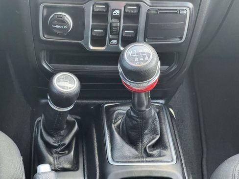 Used 2020 Jeep Wrangler Unlimited Sport S AWD/4WD image 27