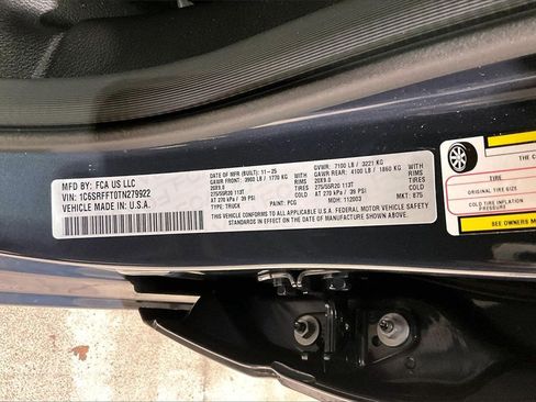 New 2026 RAM 1500 4x4 Crew Cab image 13