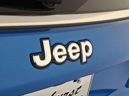 Used 2025 Jeep Compass Limited AWD/4WD image 35
