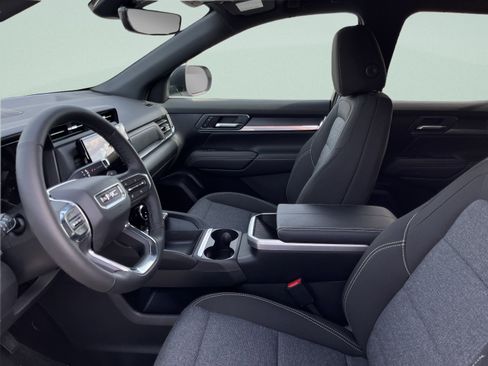 New 2026 GMC Terrain Elevation w/ Technology Package II AWD/4WD image 25