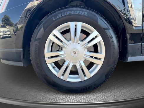 Used 2016 Cadillac SRX Luxury image 9