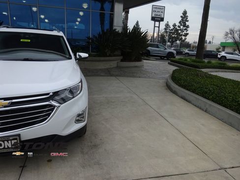 Used 2019 Chevrolet Equinox Premier image 34