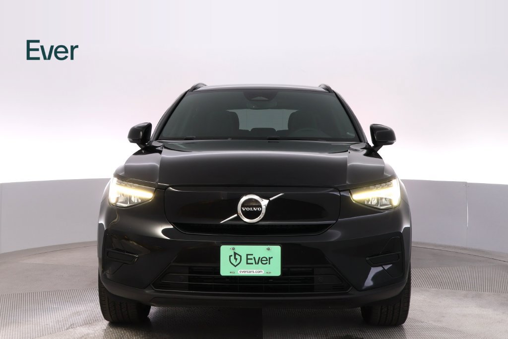 Used 2024 Volvo XC40 Recharge Core w/ Protection Package Premier AWD/4WD image 12
