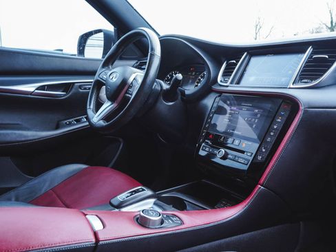 Used 2023 INFINITI QX50 Sport image 41