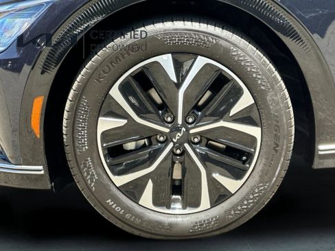 Certified 2023 Kia EV6 Wind RWD image 27