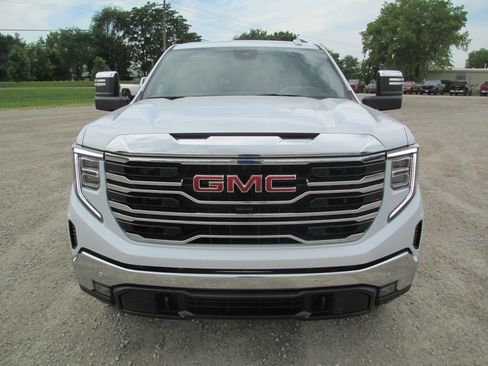 New 2026 GMC Sierra 1500 SLT w/ SLT Premium Plus Package AWD/4WD image 13