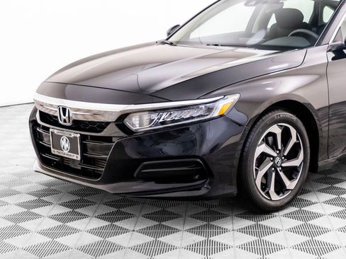 Certified 2018 Honda Accord LX image 32