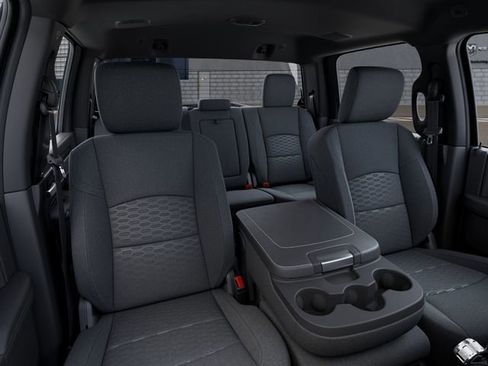 New 2026 RAM 2500 Big Horn AWD/4WD image 16