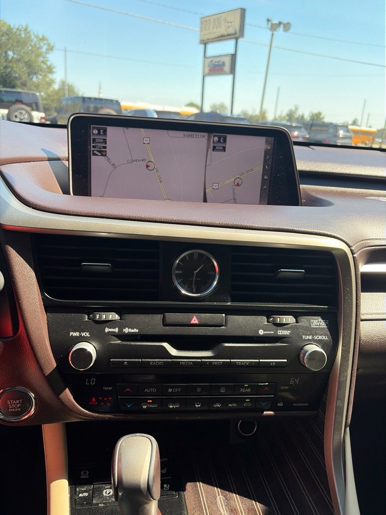 Used 2018 Lexus RX 350L Luxury w/ Accessory Package FWD image 16