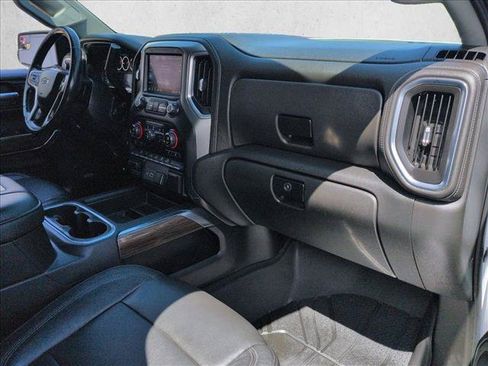 Used 2019 Chevrolet Silverado 1500 LT Trail Boss AWD/4WD image 28