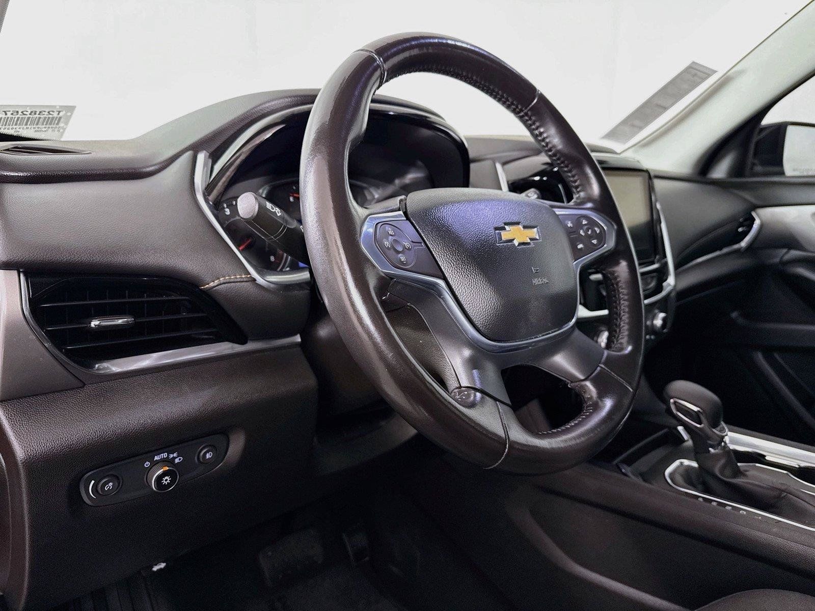 Used 2021 Chevrolet Traverse LT FWD image 4