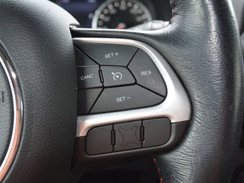 Used 2018 Jeep Renegade Trailhawk w/ Cold Weather Group II image 15