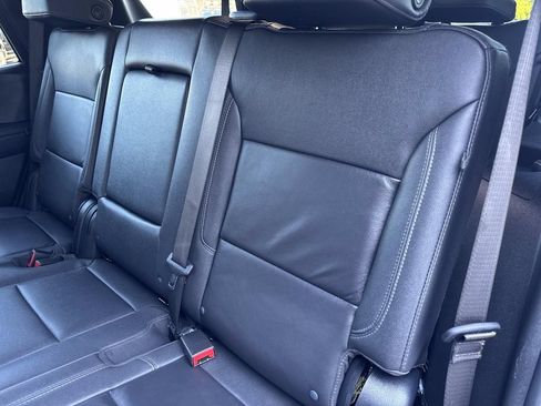 Used 2025 Chevrolet Tahoe LT AWD/4WD image 15