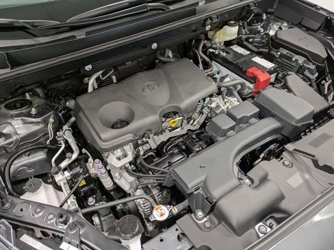 Used 2025 Toyota RAV4 LE image 31