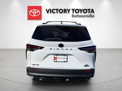 New 2026 Toyota Sienna XLE Woodland Edition AWD/4WD image 4
