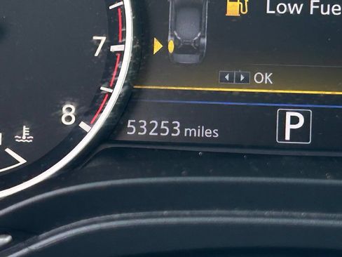Used 2016 Nissan Maxima Platinum FWD image 25