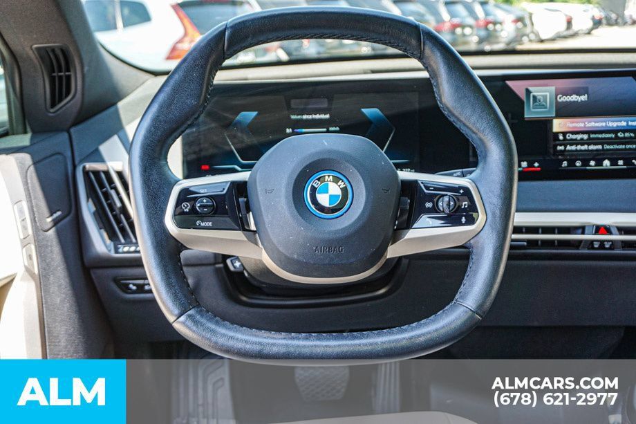 Used 2024 BMW iX xDrive50 w/ Premium Package AWD/4WD image 28