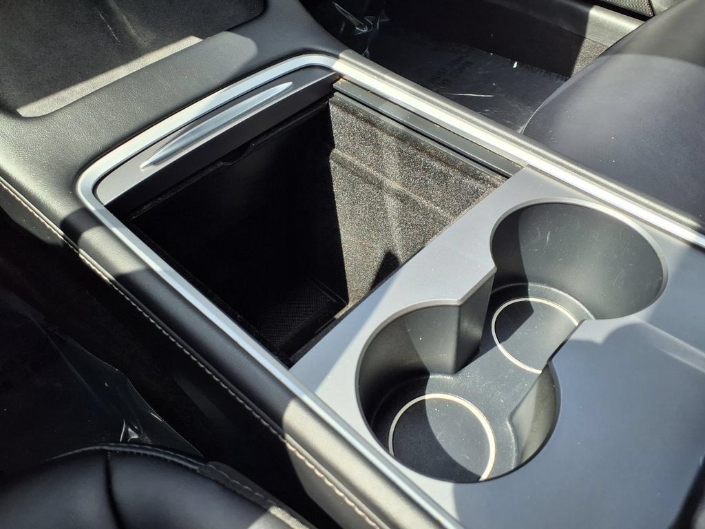 Used 2023 Tesla Model 3 Standard Range RWD image 7